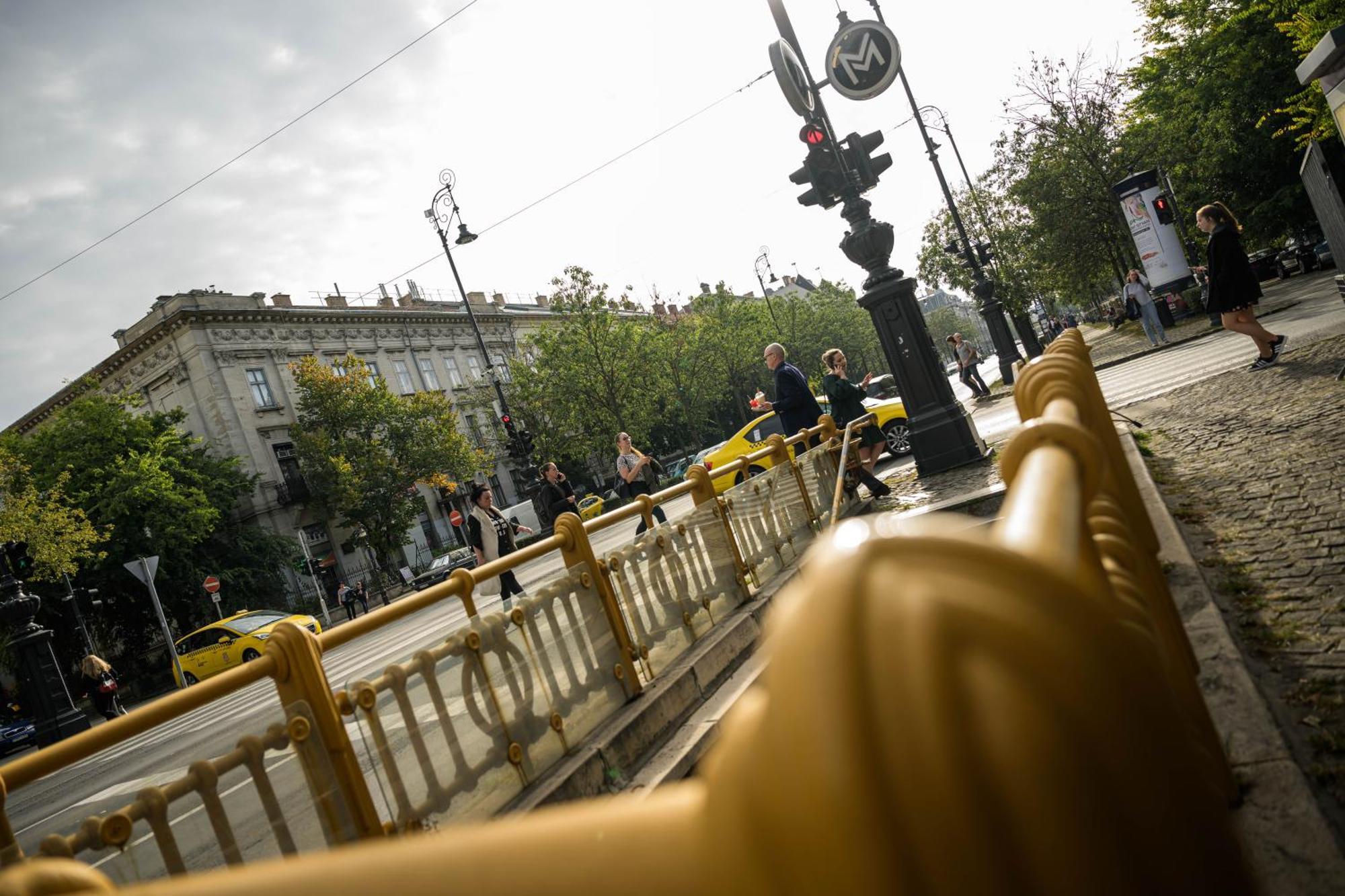 Best Seasons Andrassy Budapest Extérieur photo