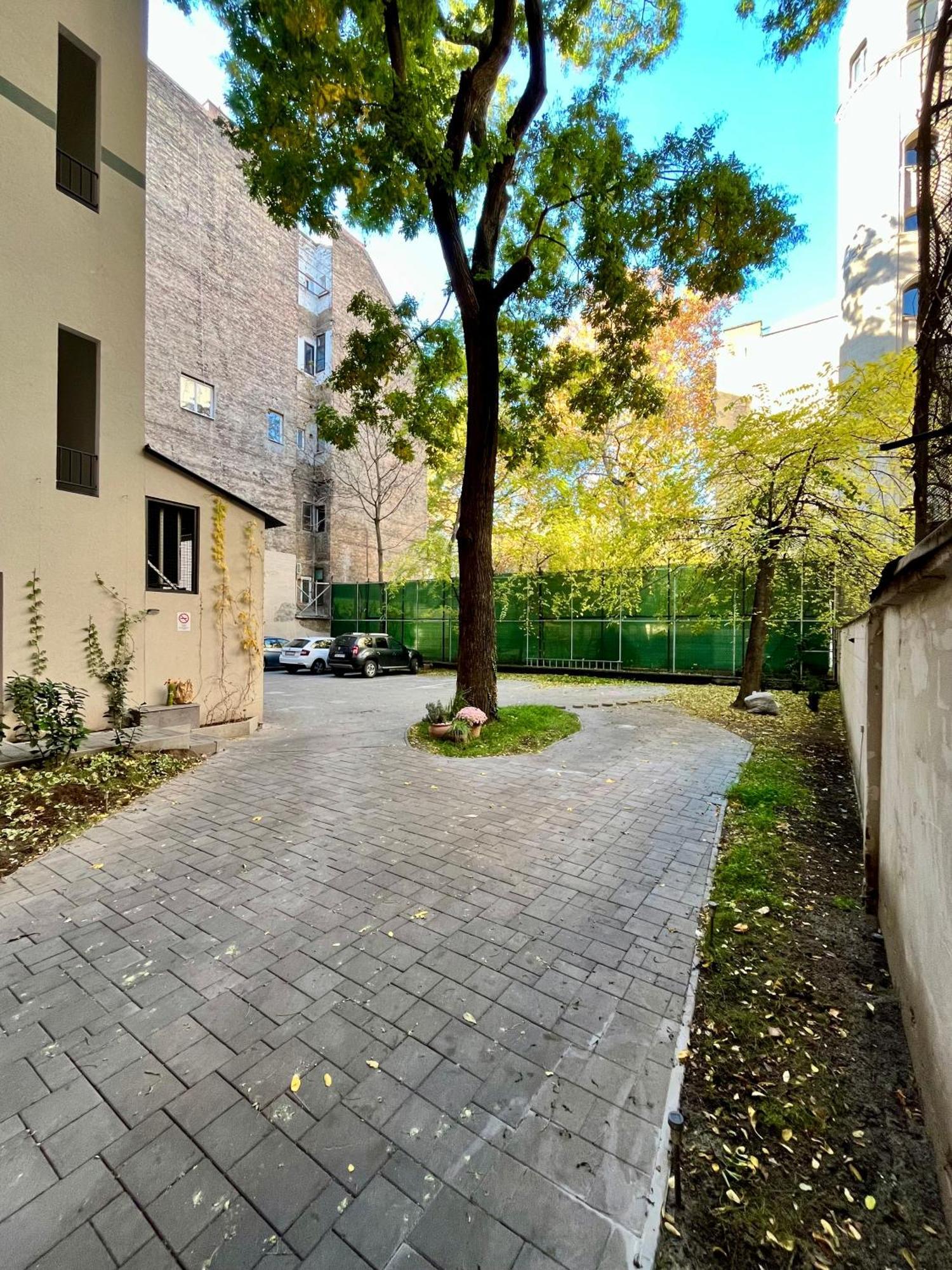Best Seasons Andrassy Budapest Extérieur photo